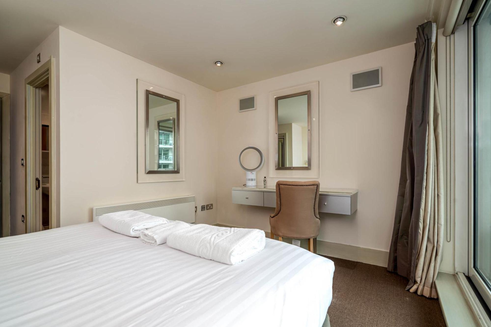 Fabulous 3 Bed Apartment In Vauxhall London Exteriör bild